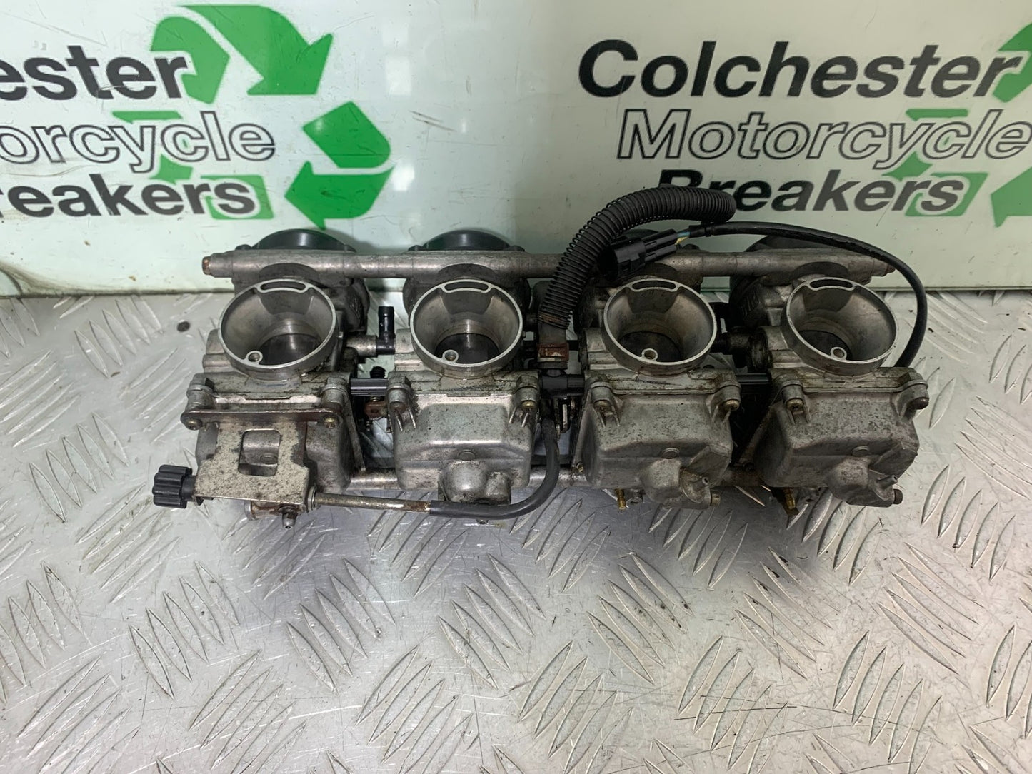 SUZUKI GSF600 GSF 600 BANDIT CARBS (SEIZED SOLD AS PARTS)   2000-2004 (CMB1269)
