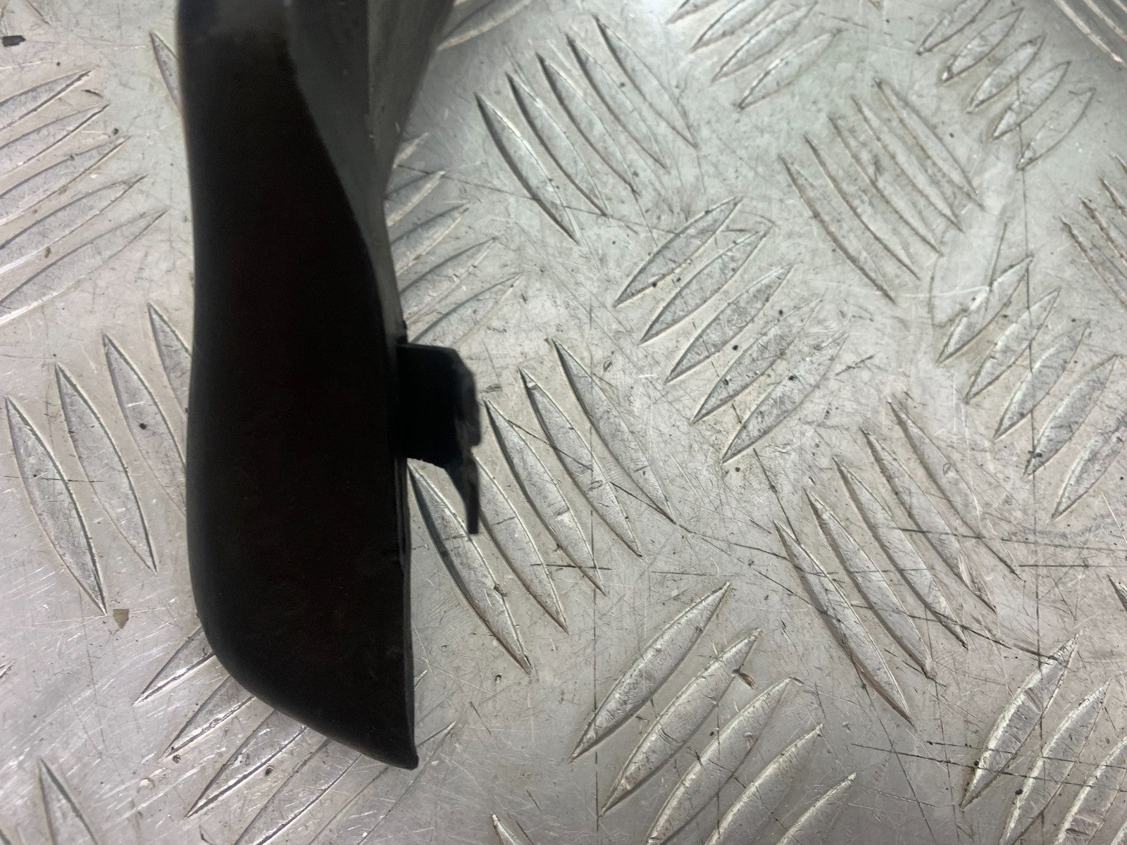 BMW R850 R R850R PETROL TANK TRIM  YEAR 1994-2002 (CMB1170)