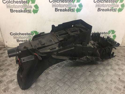 KAWASAKI ZZR1200 ZZR 1200 REAR MUDGUARD 2002-2005 (STOCK 678)