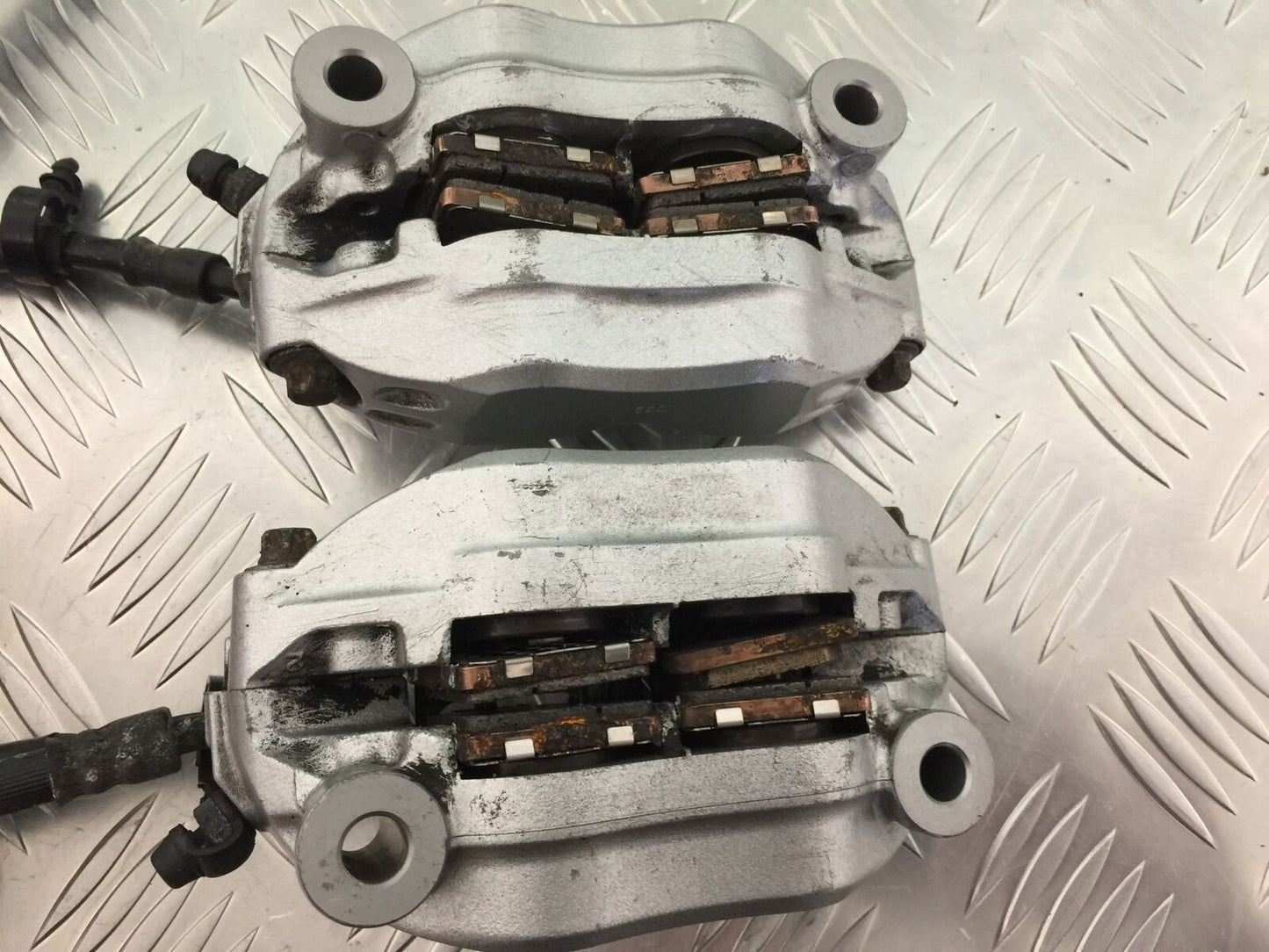 KAWASAKI Z1000 Z 1000 FRONT BRAKE CALIPERS  YEAR 2007-2009  (STOCK 927)