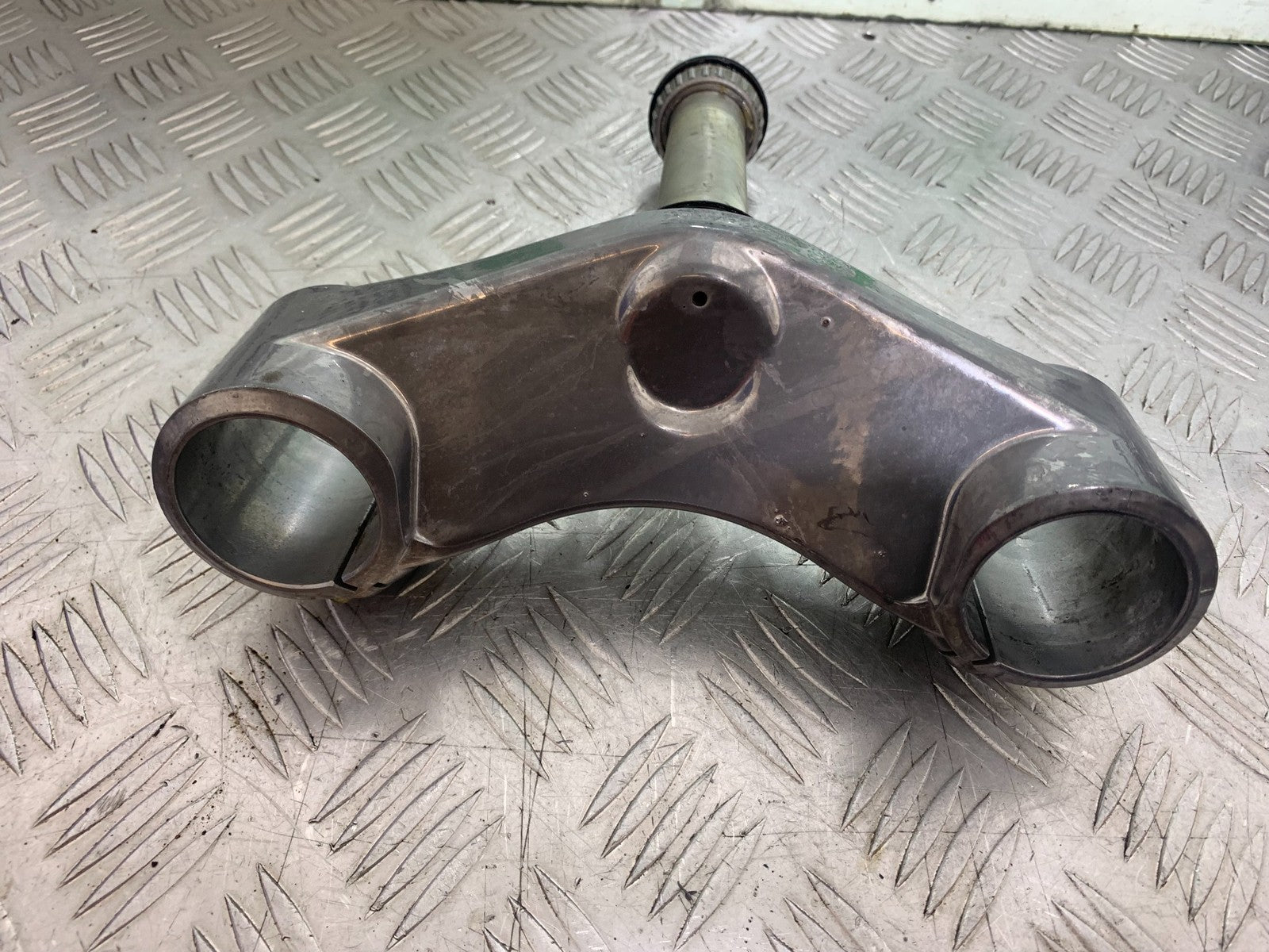 DUCATI 996 SPS 748 916 998 BOTTOM YOKE  1999-2000 (CMB1209)
