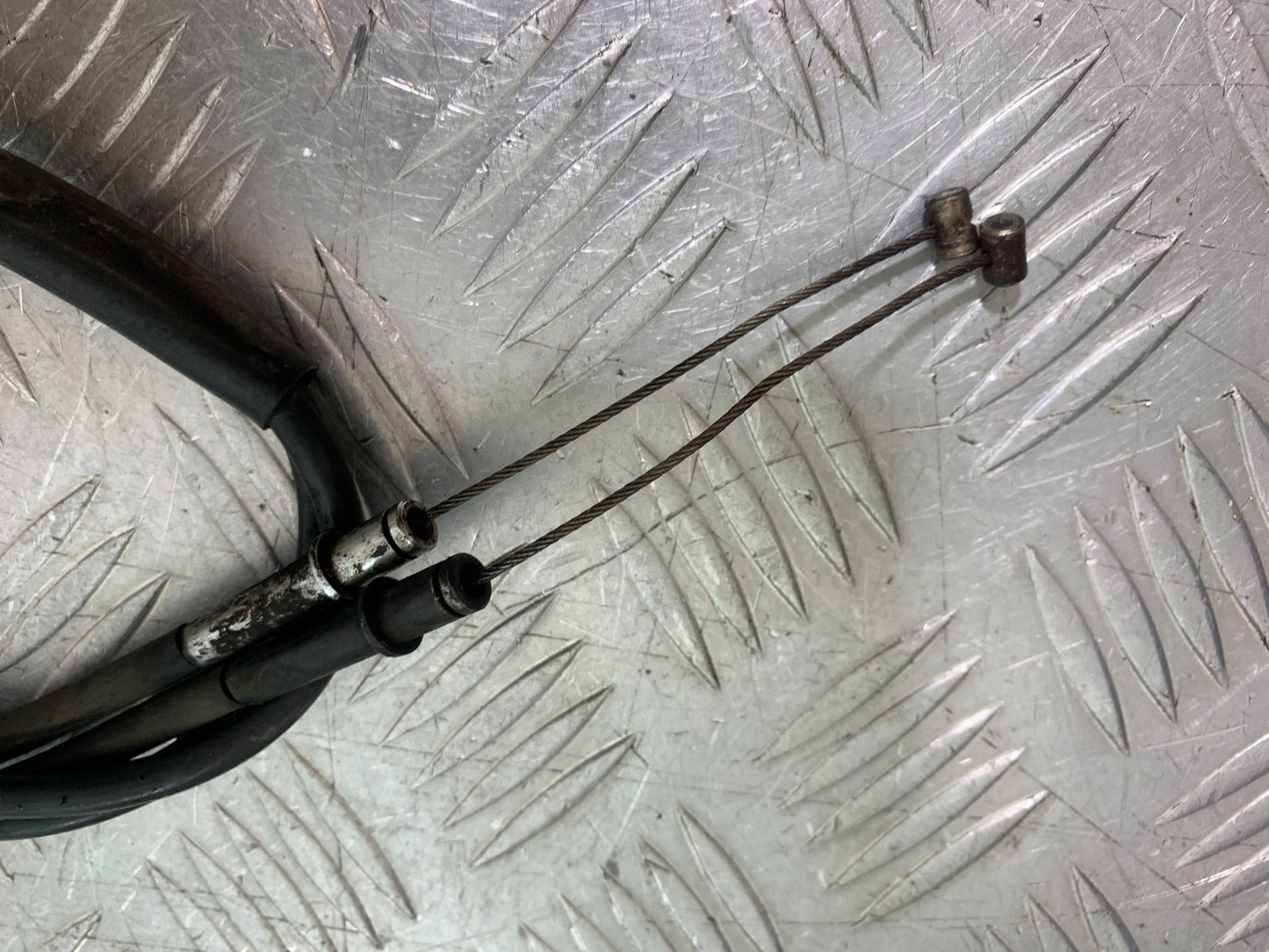 YAMAHA YZF R1 4XV EXHAUST SERVO CABLES  YEAR 1998-99 (CMB1291)
