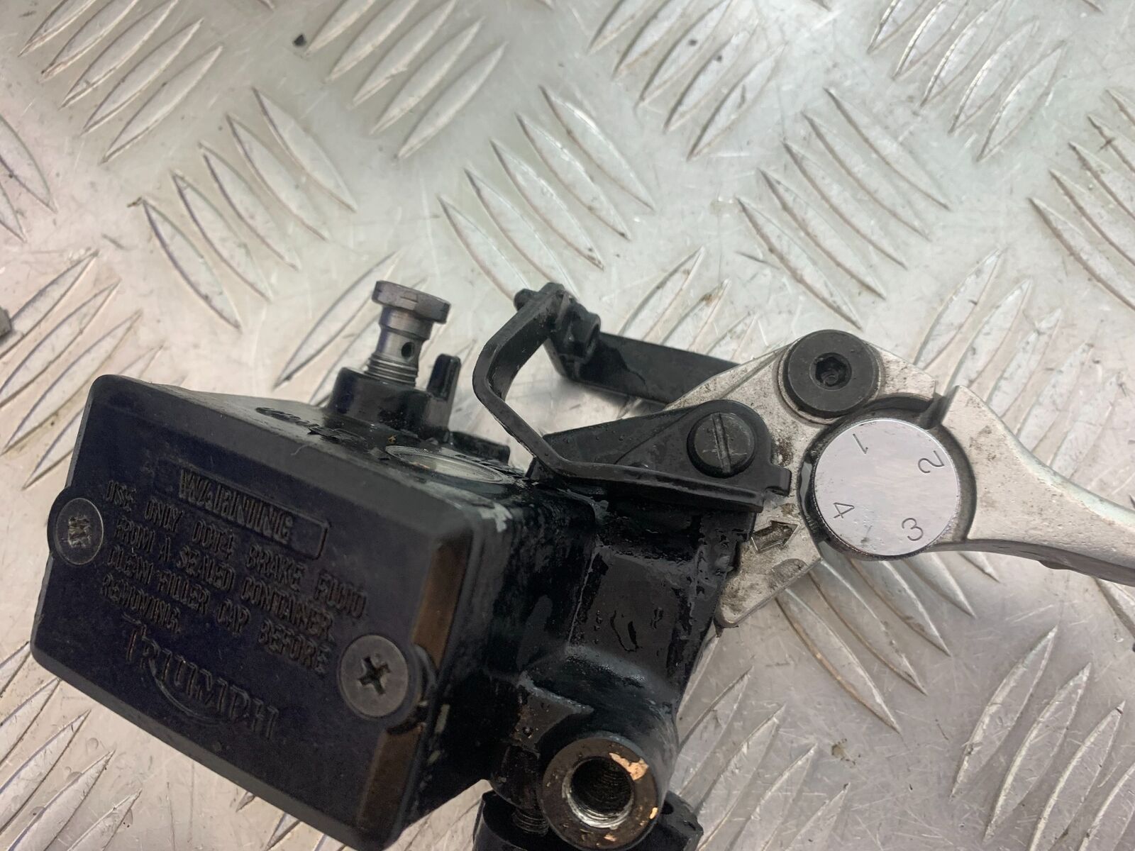 TRIUMPH TIGER 800 FRONT MASTER CYLINDER   YEAR 2011-2014 (CMB1113)