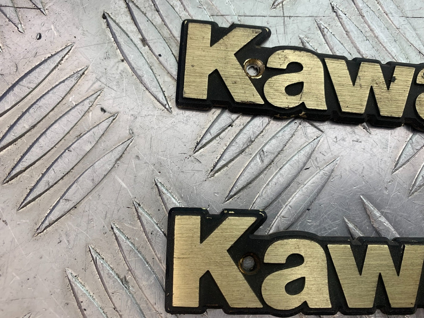 KAWASAKI GT550 GT 550 TANK BADGES   YEAR 1989-1994