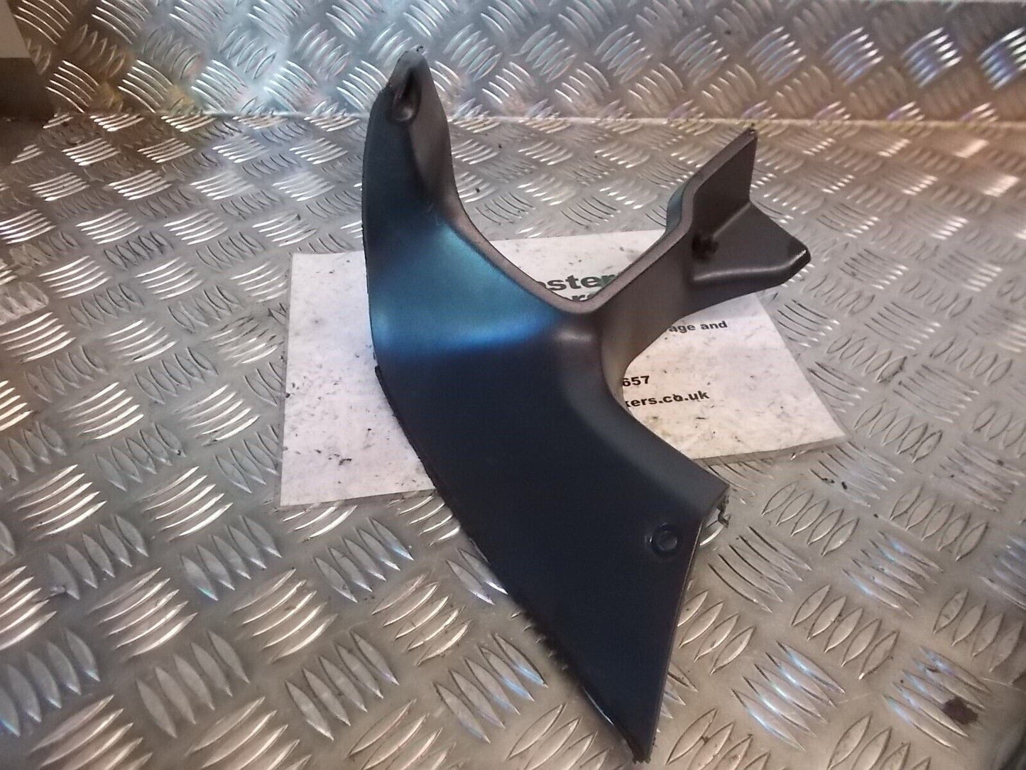 HONDA CBR1100 CBR 1100 BLACKBIRD (INJECTION) LEFT FAIRING INFILL   YEAR 2000