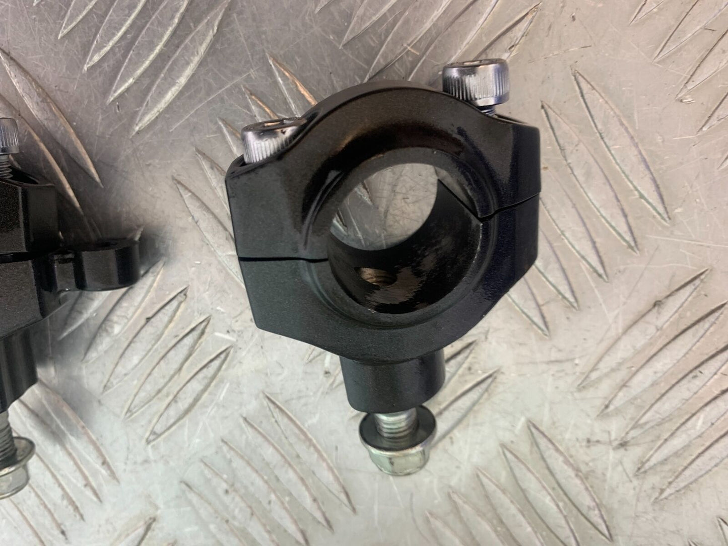 YAMAHA XSR900 XSR 900 HANDLEBAR RISERS   YEAR 2021-2022 (CMB1073)