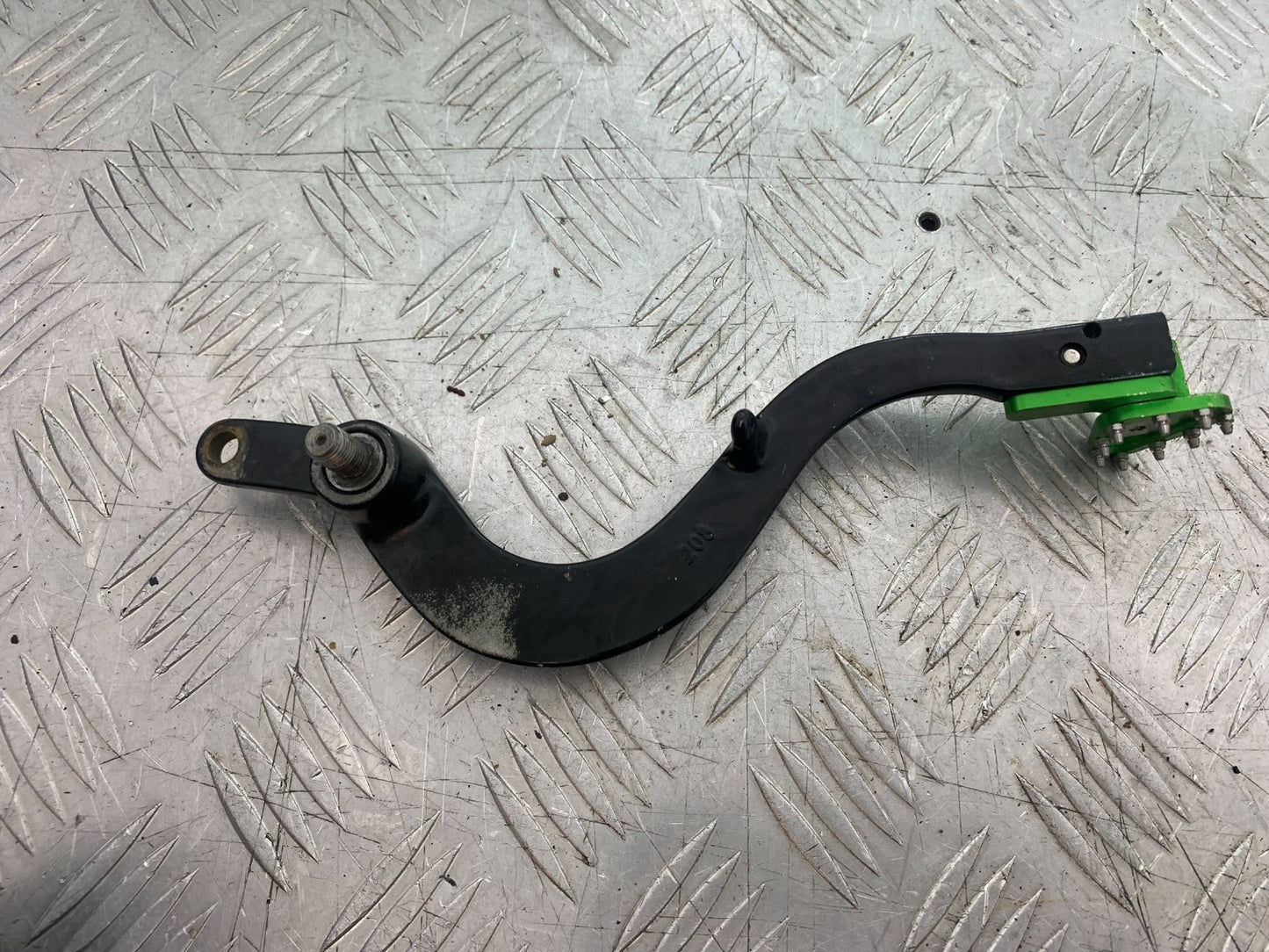 KAWASAKI KXF450 KXF 450 REAR BRAKE PEDAL   YEAR 2013 CMB1217)