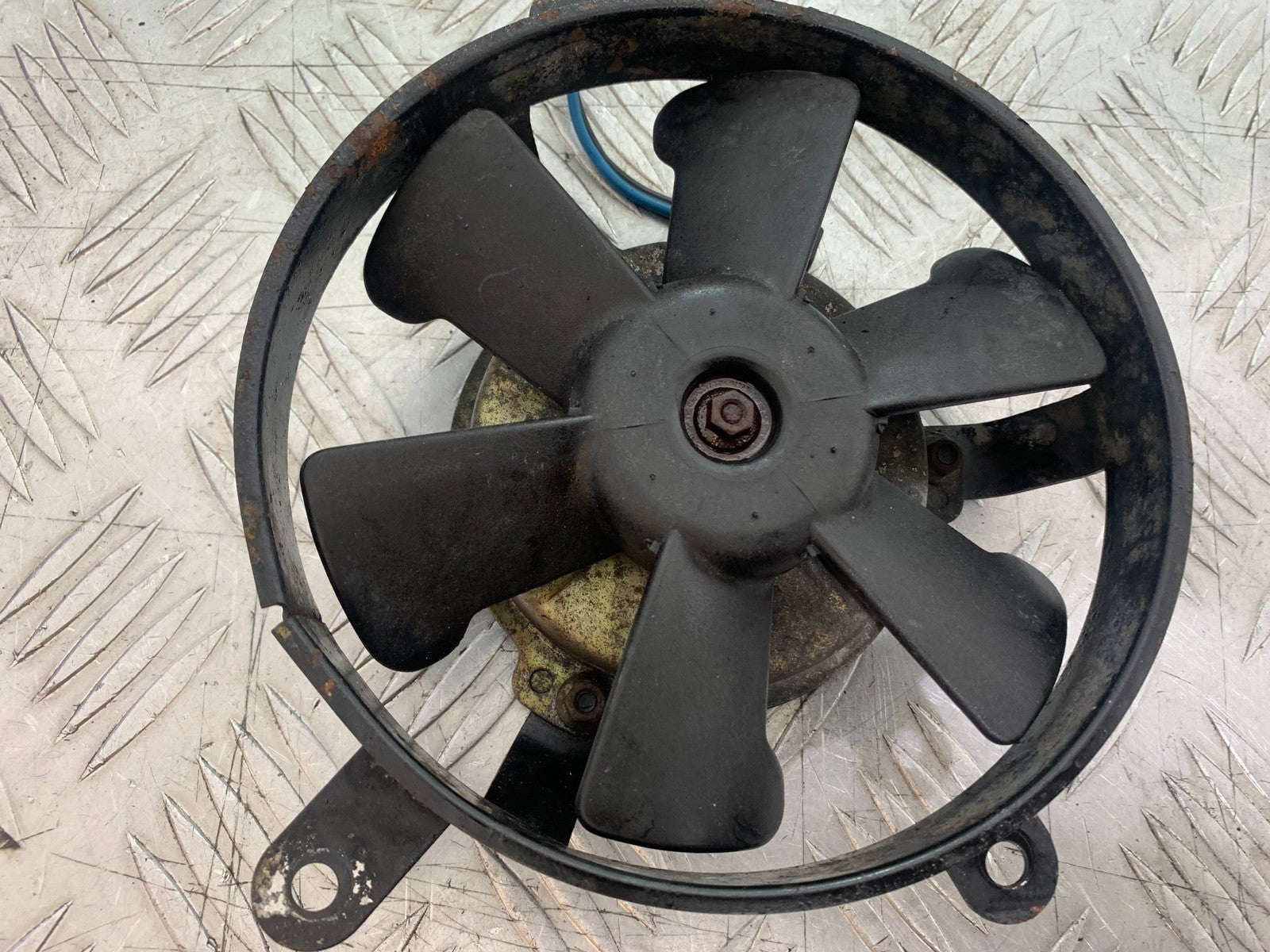 DUCATI 996 SPS 748 916 998 RADIATOR FAN  1999-2000 (CMB1209)