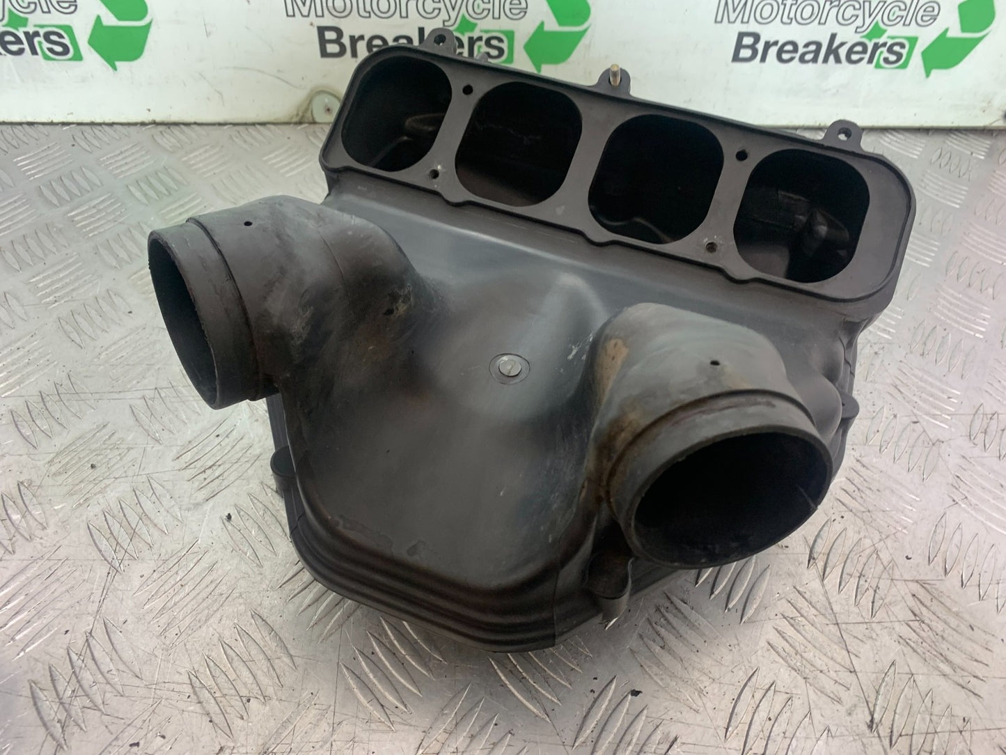 KAWASAKI ZX9R ZX9 C AIRBOX YEAR 1998-99 (CMB1213)
