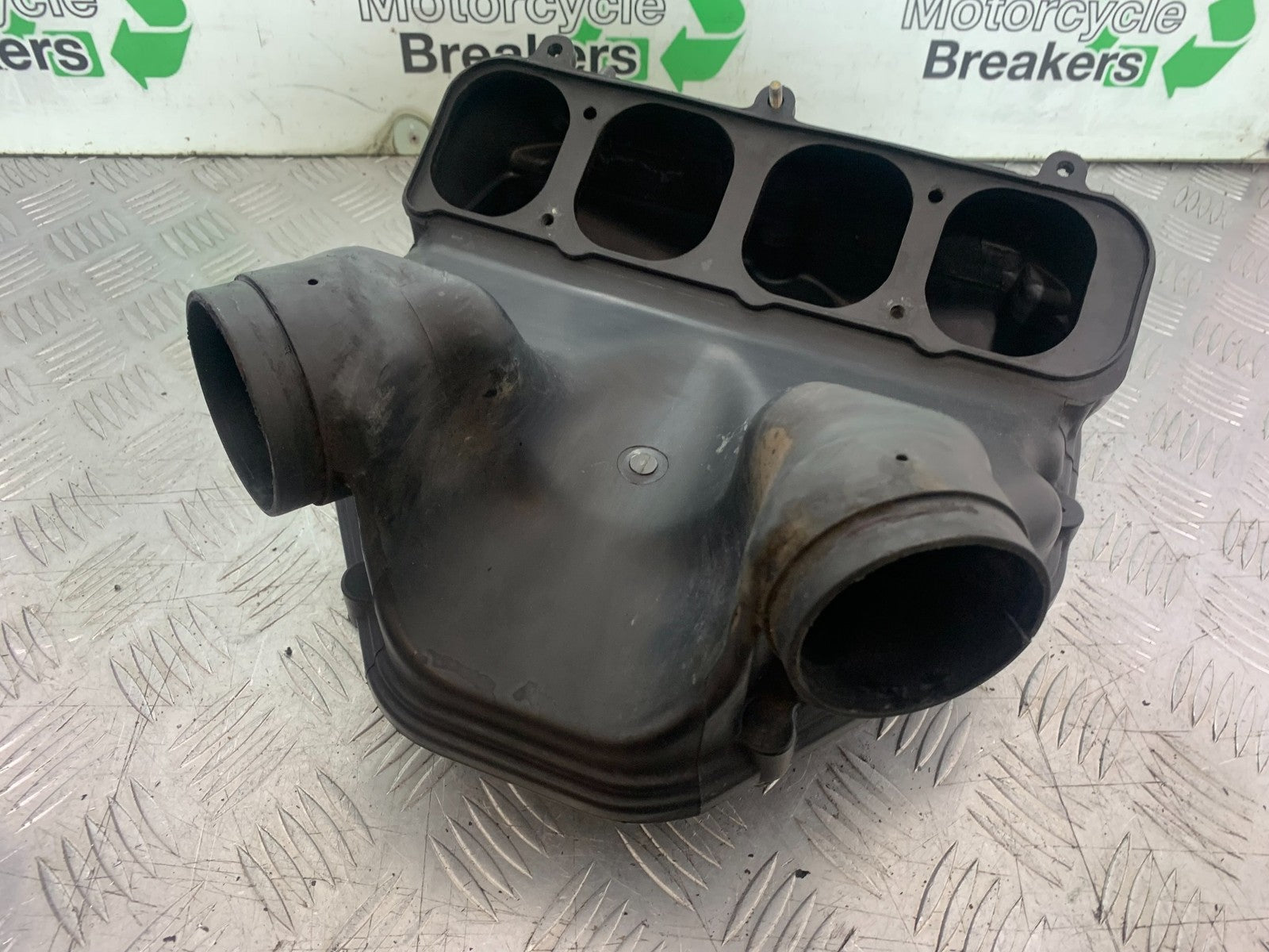 KAWASAKI ZX9R ZX9 C AIRBOX YEAR 1998-99 (CMB1213)