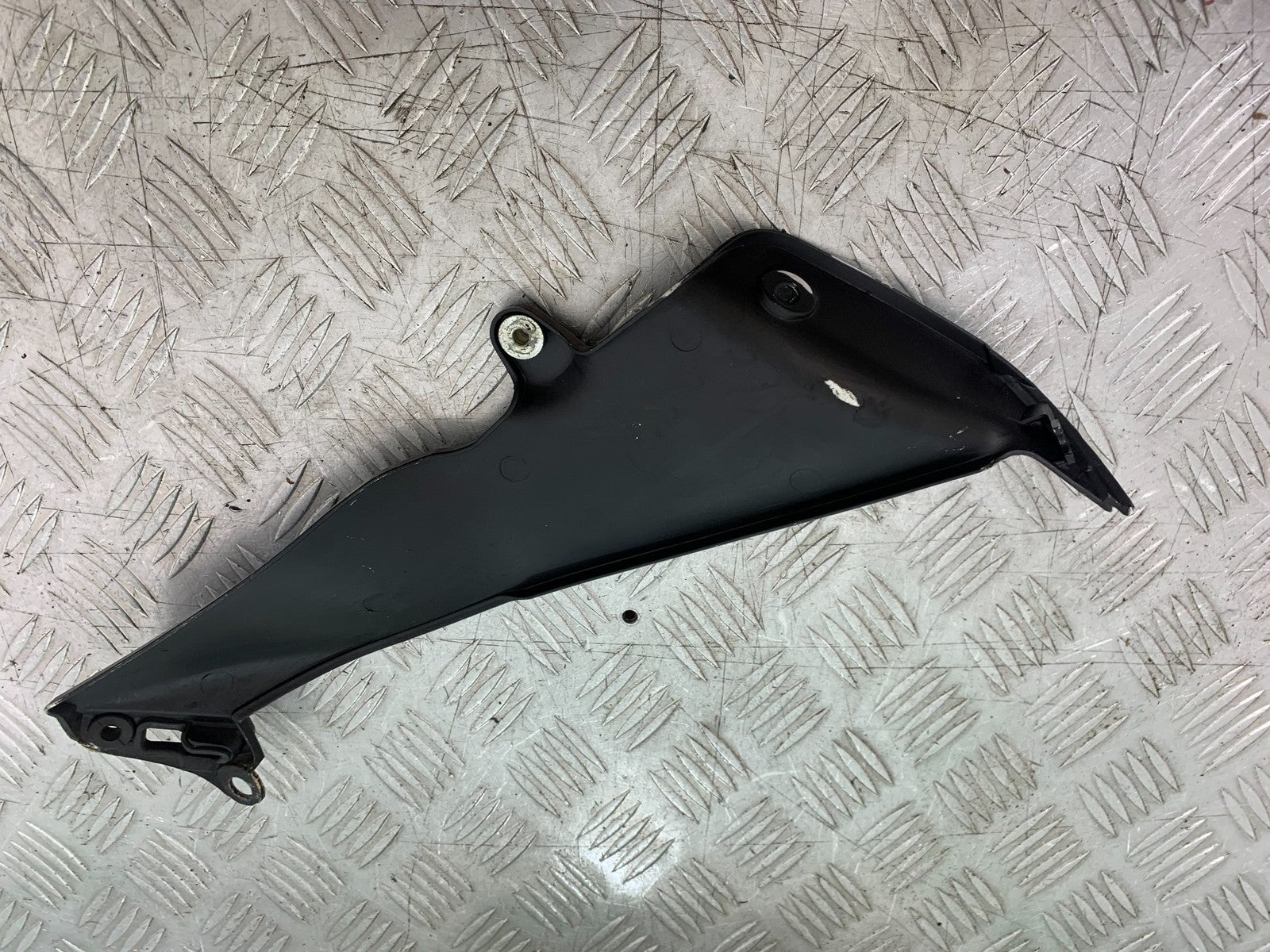 MV AGUSTA 800 F3 INFILL PANEL YEAR 2017-2019 (CMB1227)