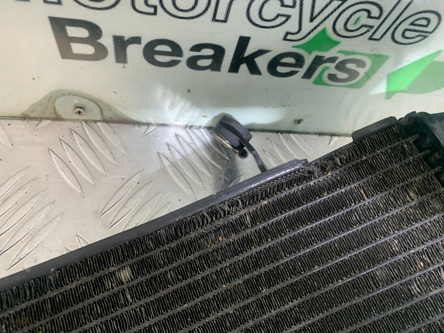 YAMAHA YZF R1 RADIATOR   YEAR 2004-2006 (CMB1155)