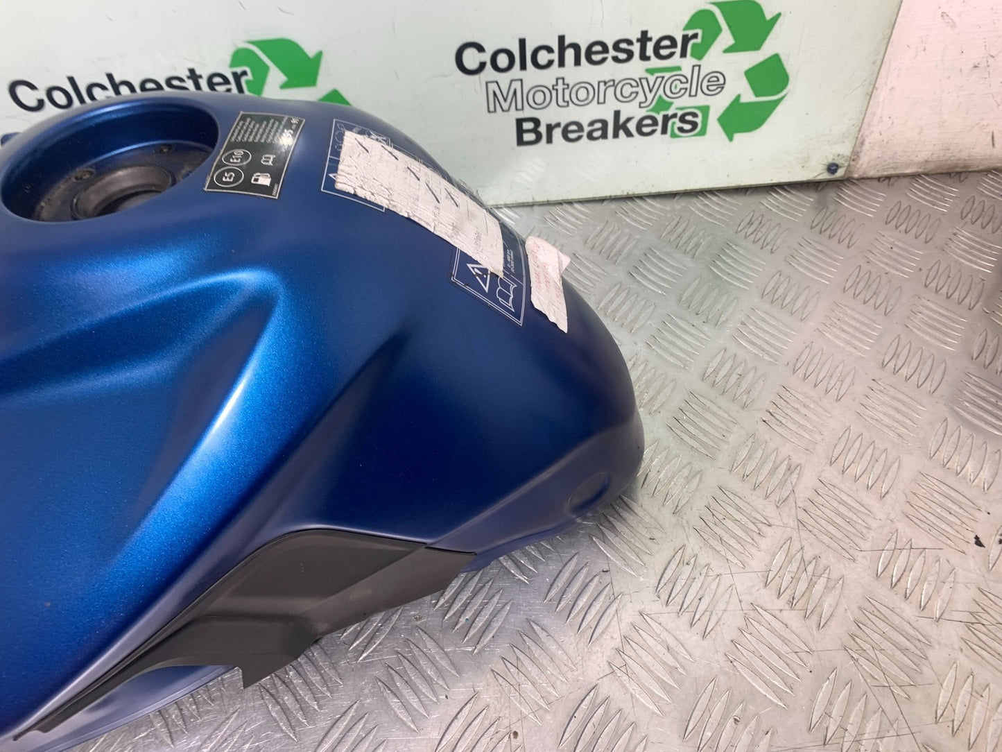 TRIUMPH TIGER 800 XRT PETROL TANK 2018-2020 (CMB1193)