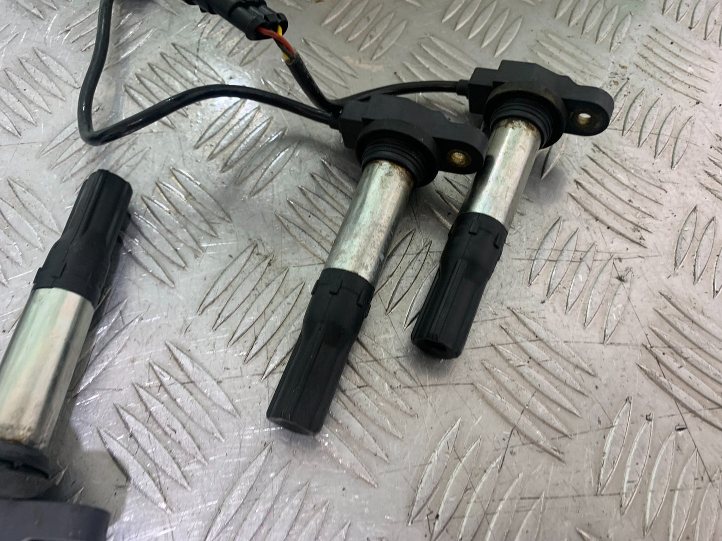 APRILIA RSV4 FACTORY COILS  YEAR 2009-2012(CMB1224)