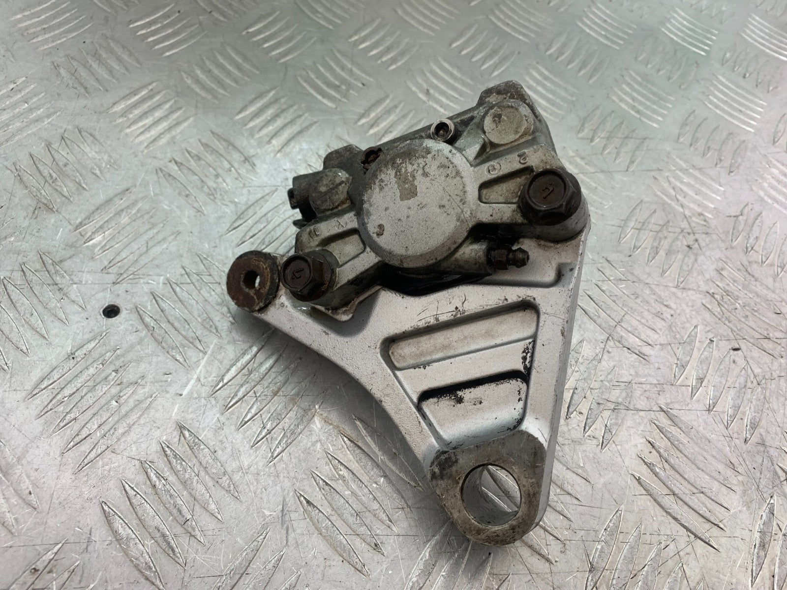 YAMAHA FZS600 FAZER 600 REAR CALIPER (SOLD AS PARTS)  YEAR 1998-2001 (CMB1267)