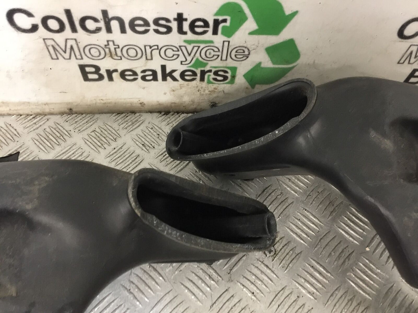 KAWASAKI ZX9R ZX9B AIR TUBES  YEAR 1994 (STOCK 860)