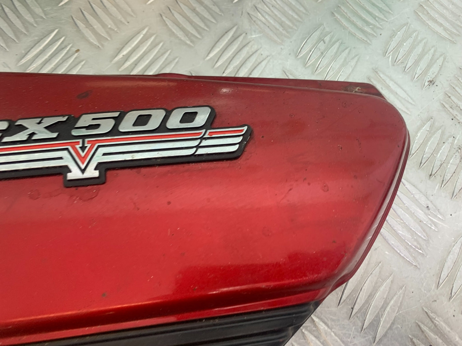 HONDA CX500 CX 500 LEFT SEAT PANEL YEAR 1978 1981 (CMB1137)