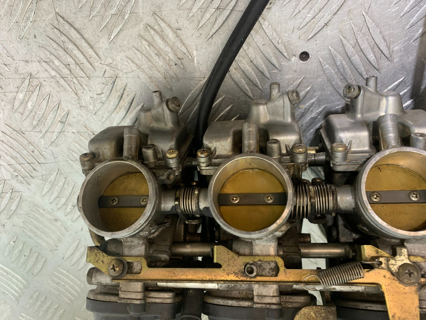 YAMAHA YZF R1 4XV CARBS   YEAR 1998-99 (CMB1291)