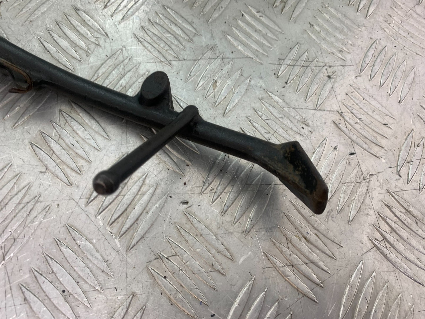 TRIUMPH 1050 SPRINT ST SIDE STAND  YEAR 2004-2007 (CMB1197)