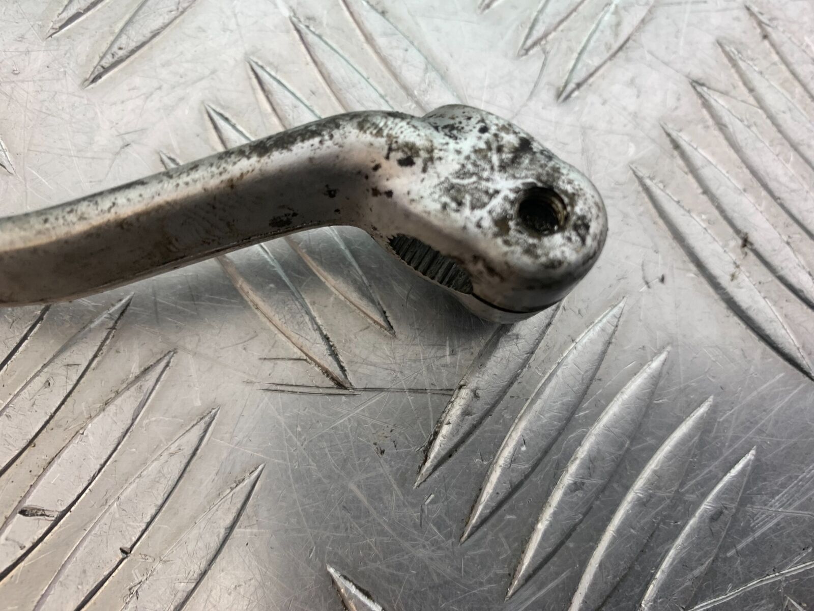HONDA CBR1100 BLACKBIRD GEAR LEVER  YEAR 1999-2005 (CMB1103)