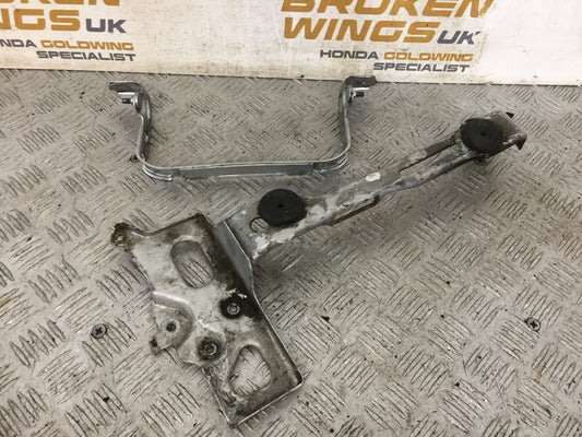 HONDA GL1800 GL 1800 2 X BRACKETS   YEAR 2004-10 ABS (STOCK 890)