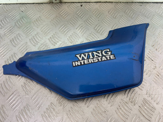 HONDA GL500 GL 500 SILVERWING RIGHT SEAT PANEL   YEAR 1981-82 (CMB1168)