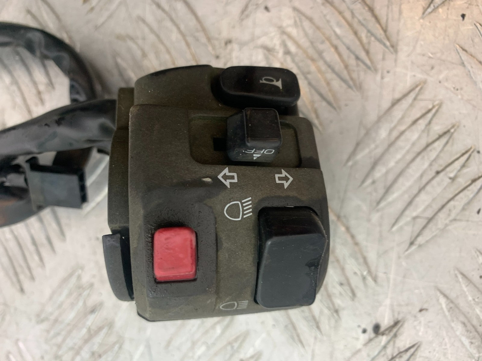 KAWASAKI ER6 F ER6F LEFT SWITCH GEAR   YEAR 2005-2008 (CMB1277)