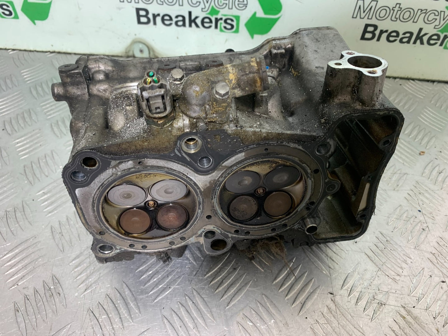 HONDA VFR800 PRE V-TEC FRONT CYLINDER HEAD  YEAR 1998-2001