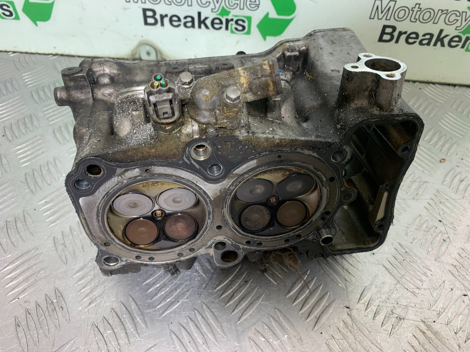 HONDA VFR800 PRE V-TEC FRONT CYLINDER HEAD  YEAR 1998-2001