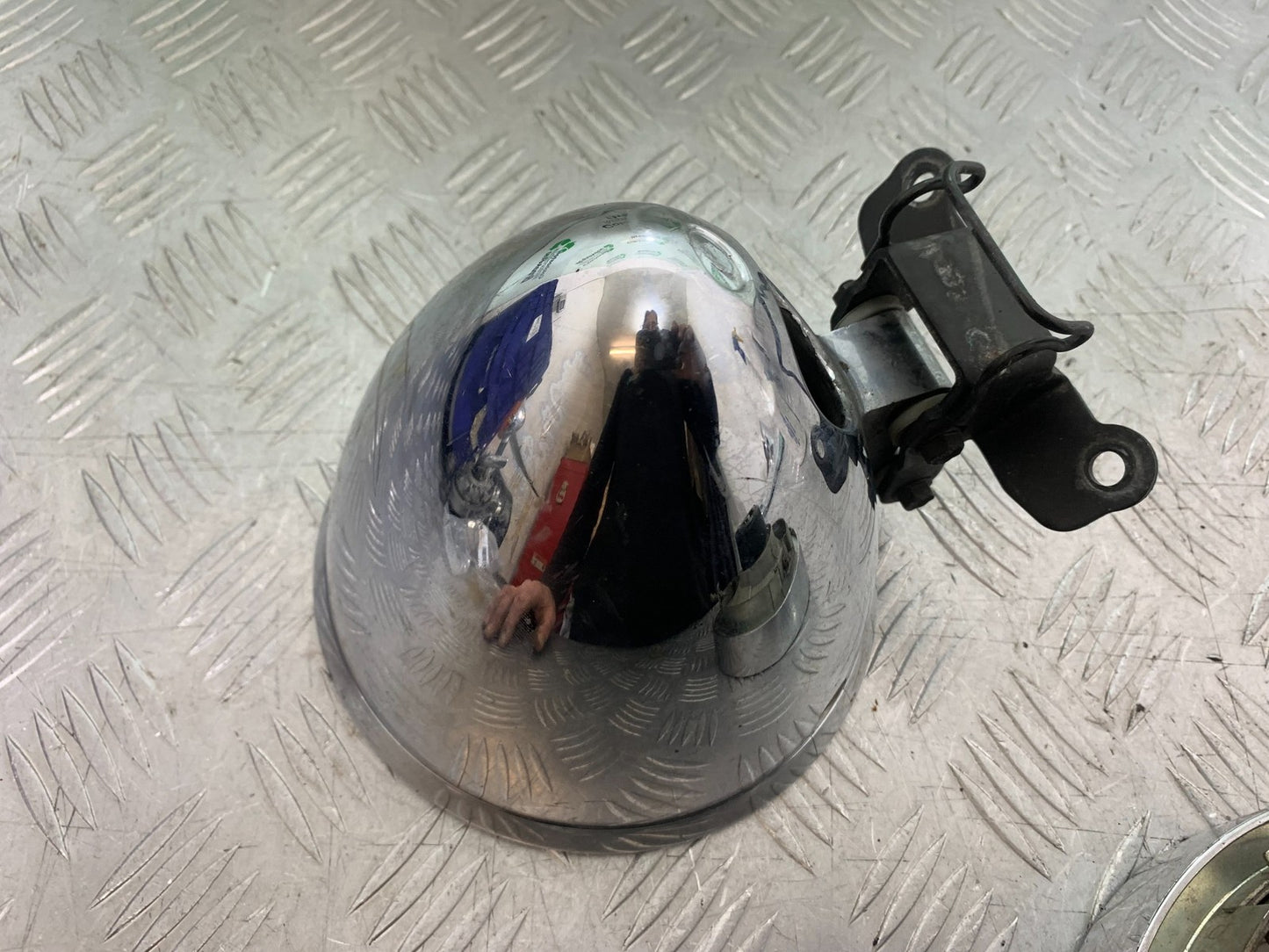 HONDA VT750 SHADOW HEADLIGHT AND BACKING YEAR 2003-2004 (CMB1265)