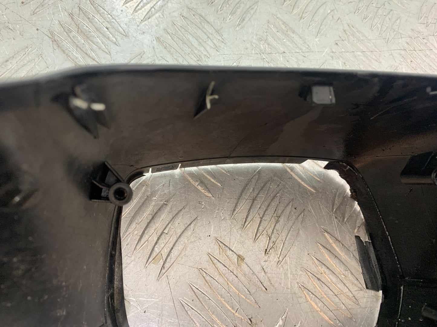 PIAGGIO VESPA LX50 LX S 50 HEADLIGHT SURROUND   YEAR 2007-2016 (CMB1290)