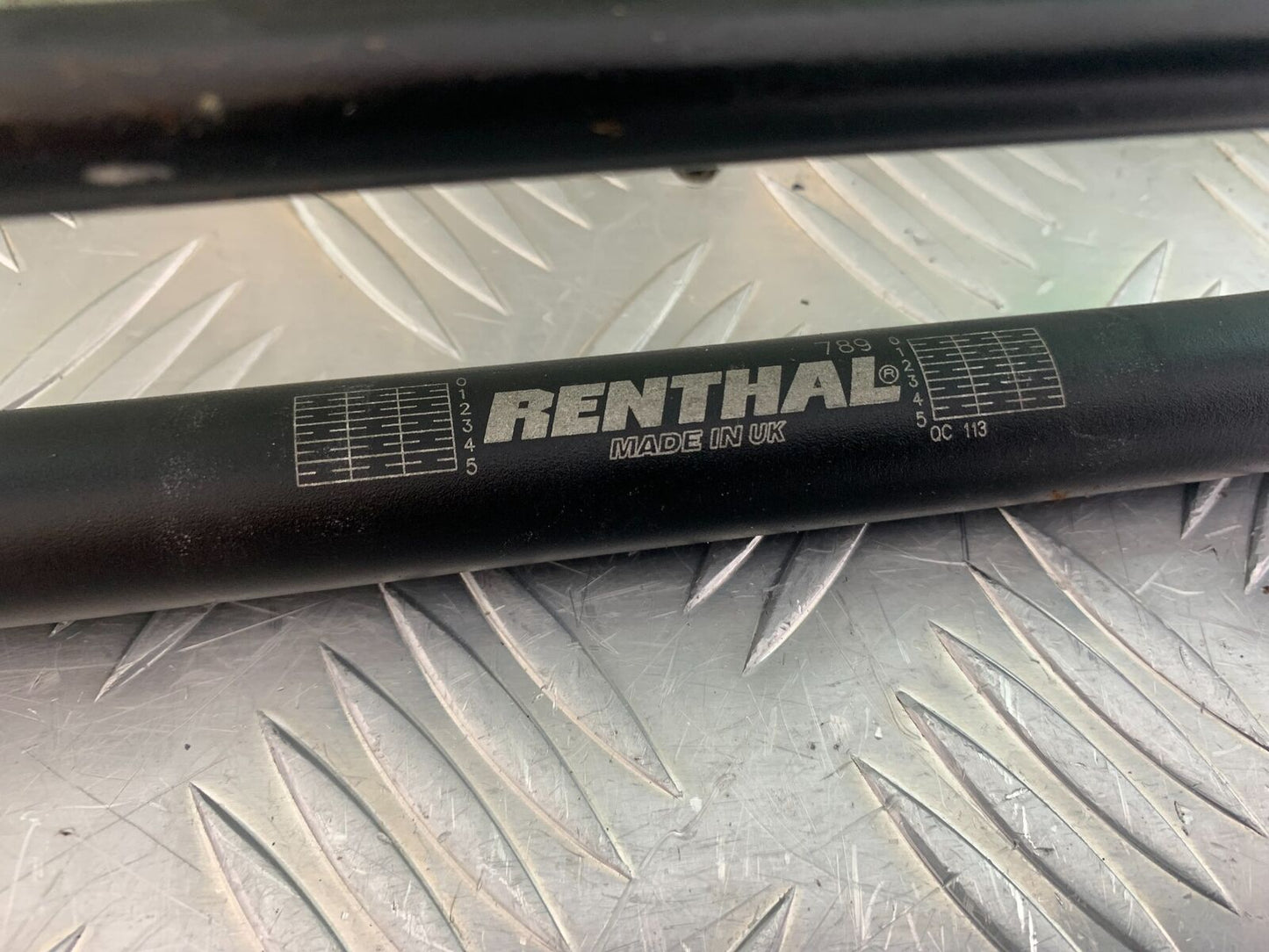 YAMAHA XJR1300 XJR 1300 RENTHAL HANDLEBARS  YEAR 1999-2003 (CMB1055)