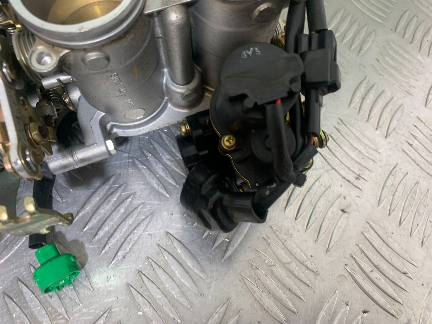 YAMAHA YZF R1 THROTTLE BODIES   YEAR 2004-2006 (CMB1155)