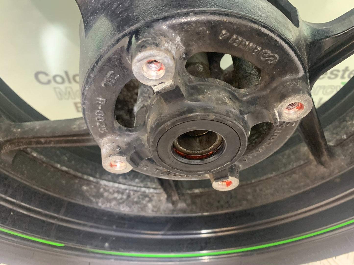 KAWASAKI ZX6R REAR WHEEL  YEAR 2009-2012 (CMB1136)