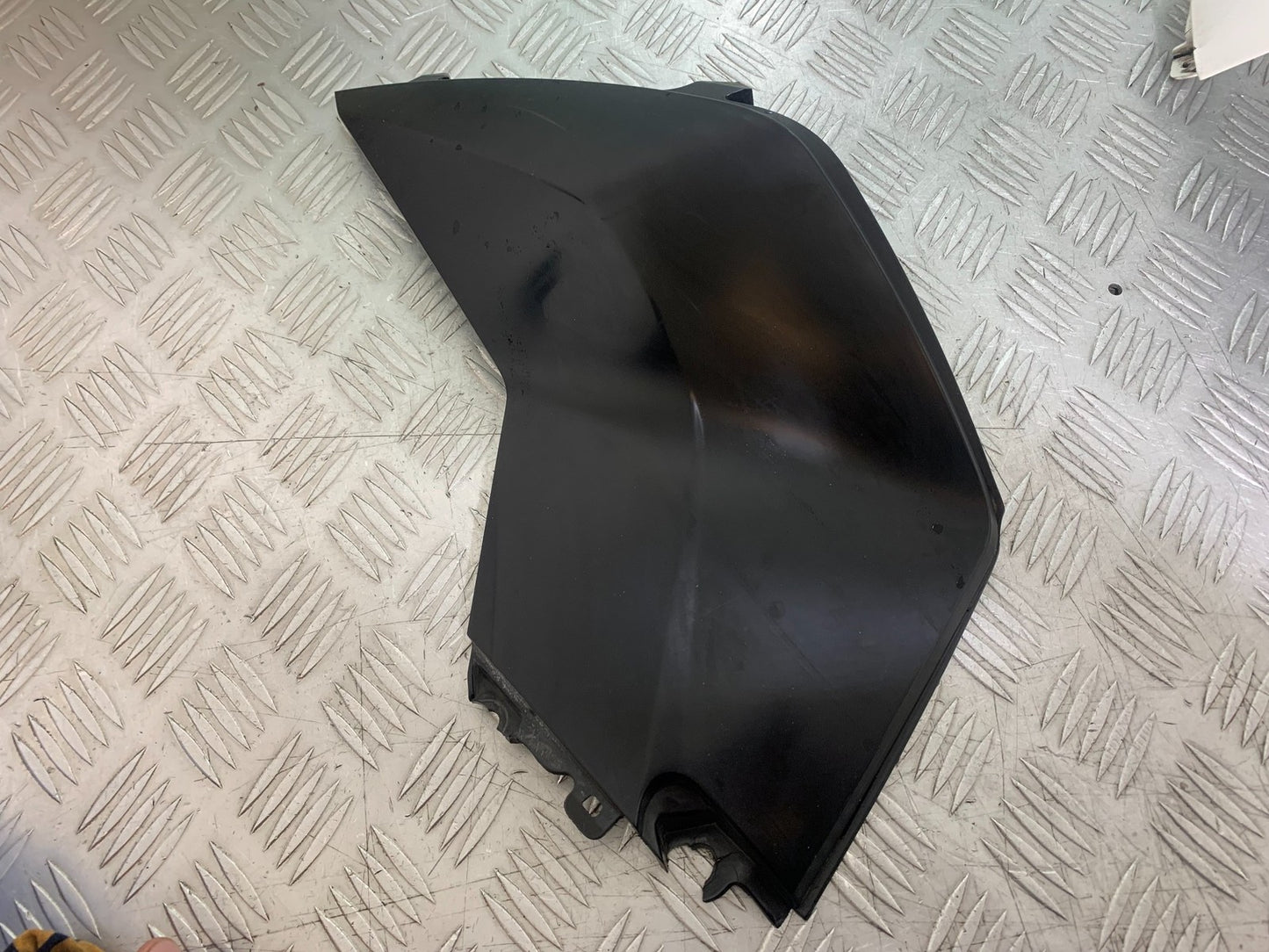 KTM DUKE 125 TANK COWL   YEAR 2012-2016 (CMB1317)