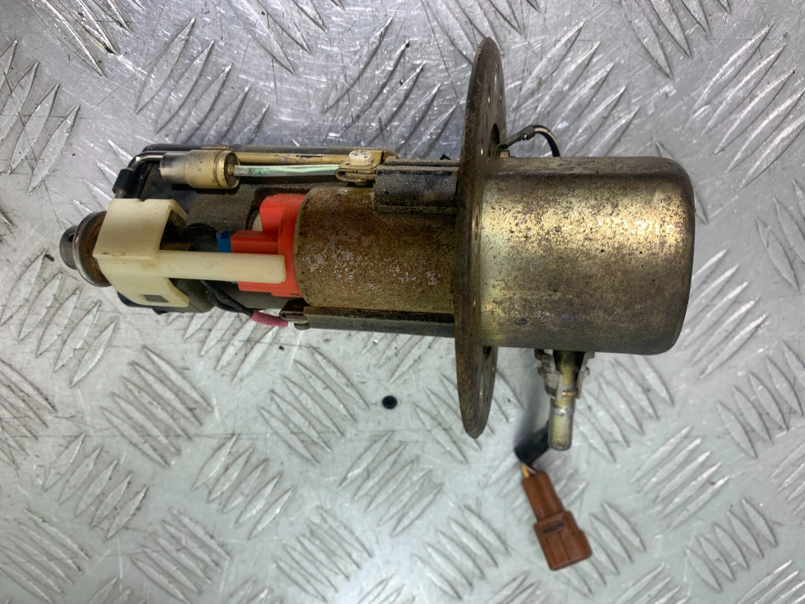 SUZUKI GSXR600 GSXR 600 K1 K2 K3 PETROL PUMP  1999-03 (CMB1284)