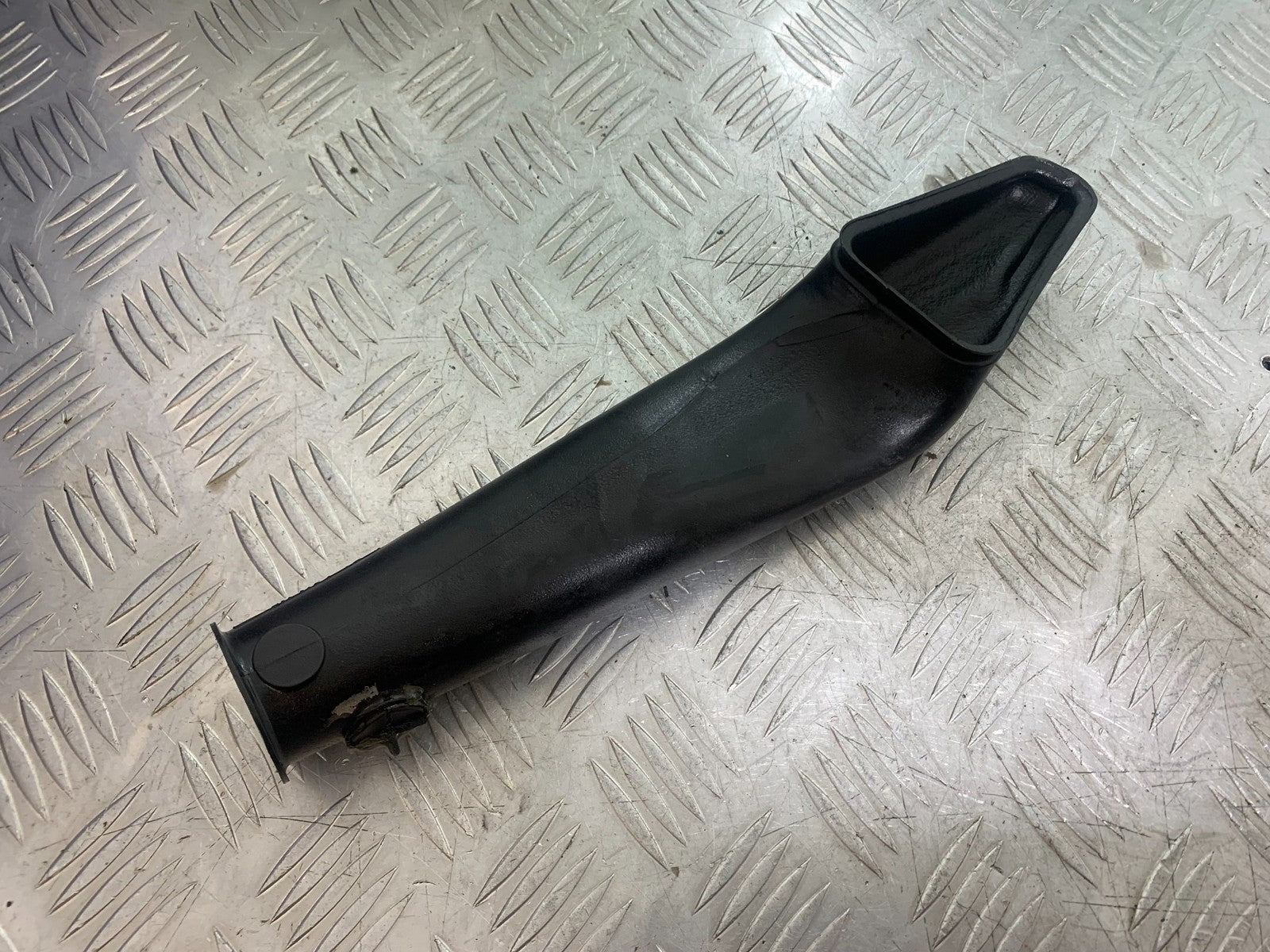 BMW R850 R R850R AIR TUBE   YEAR 1994-2002 (CMB1170)