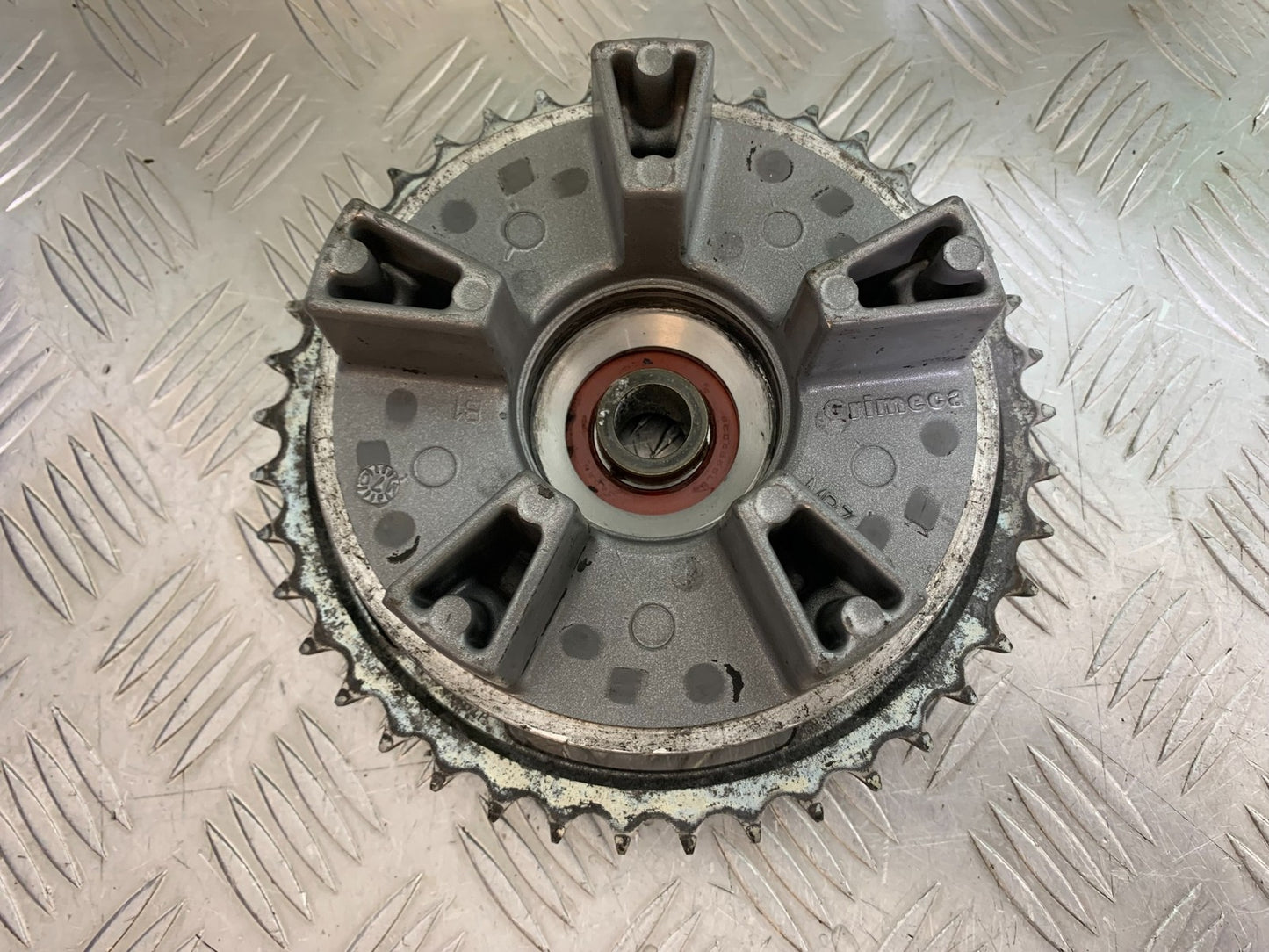 HONDA CBF500 CBF 500 SPROCKET CARRIER YEAR 2004-2008  (CMB1294)