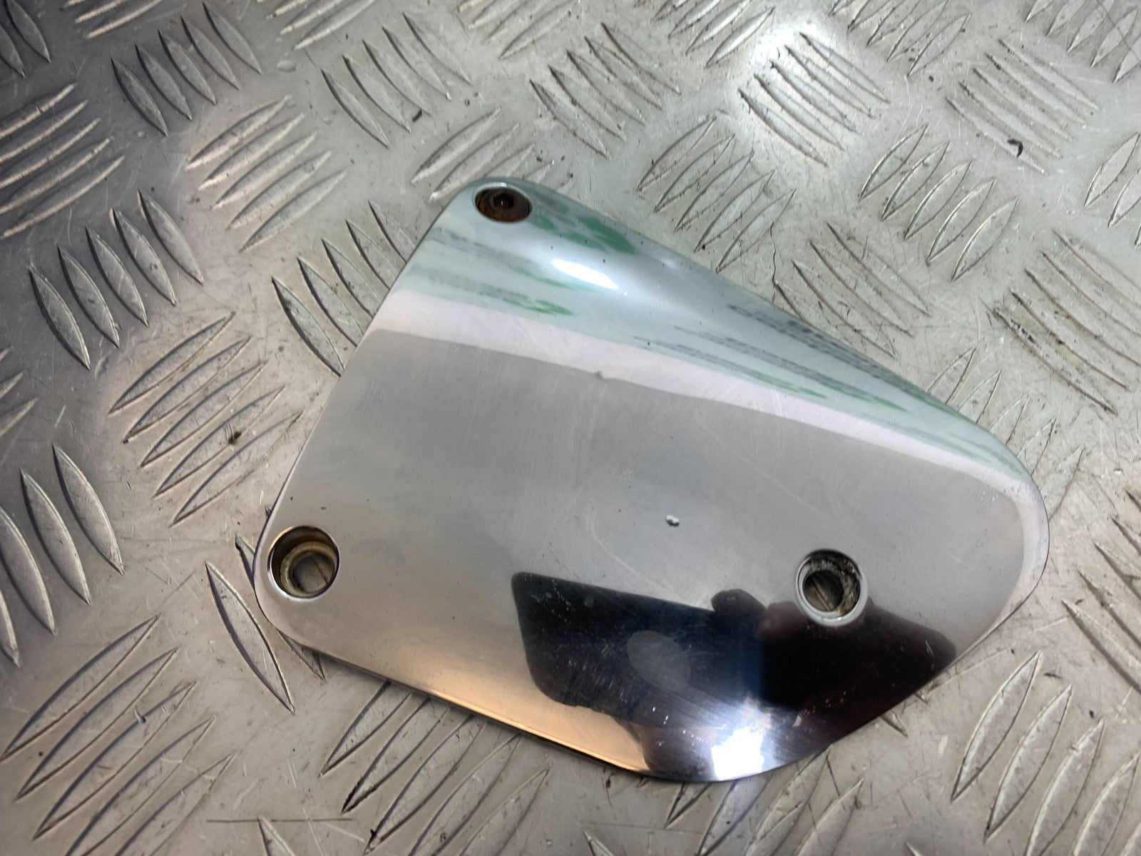 KAWASAKI VN1500 CLASSIC CHROME  ENGINE COVER   YEAR 1999 -2006 (CMB1166)
