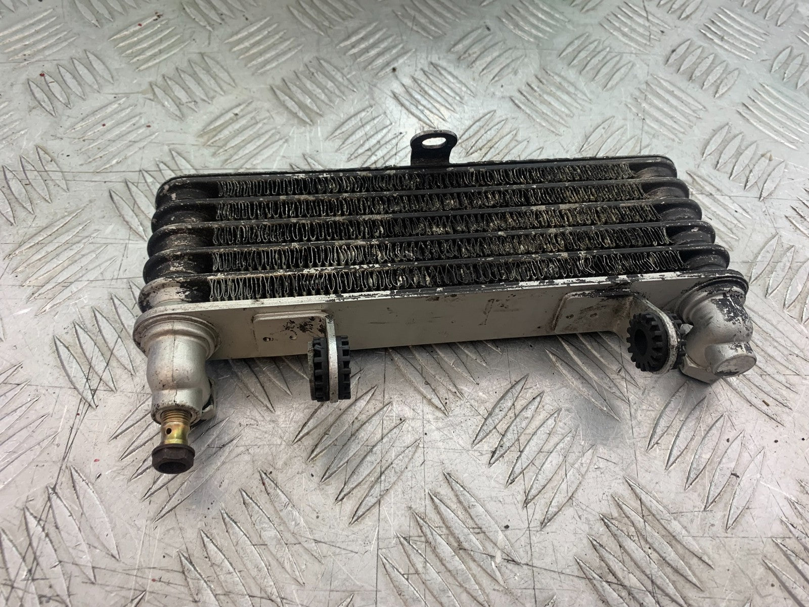 DUCATI 996 SPS 748 916 998 OIL COOLER 1999-2000 (CMB1209)