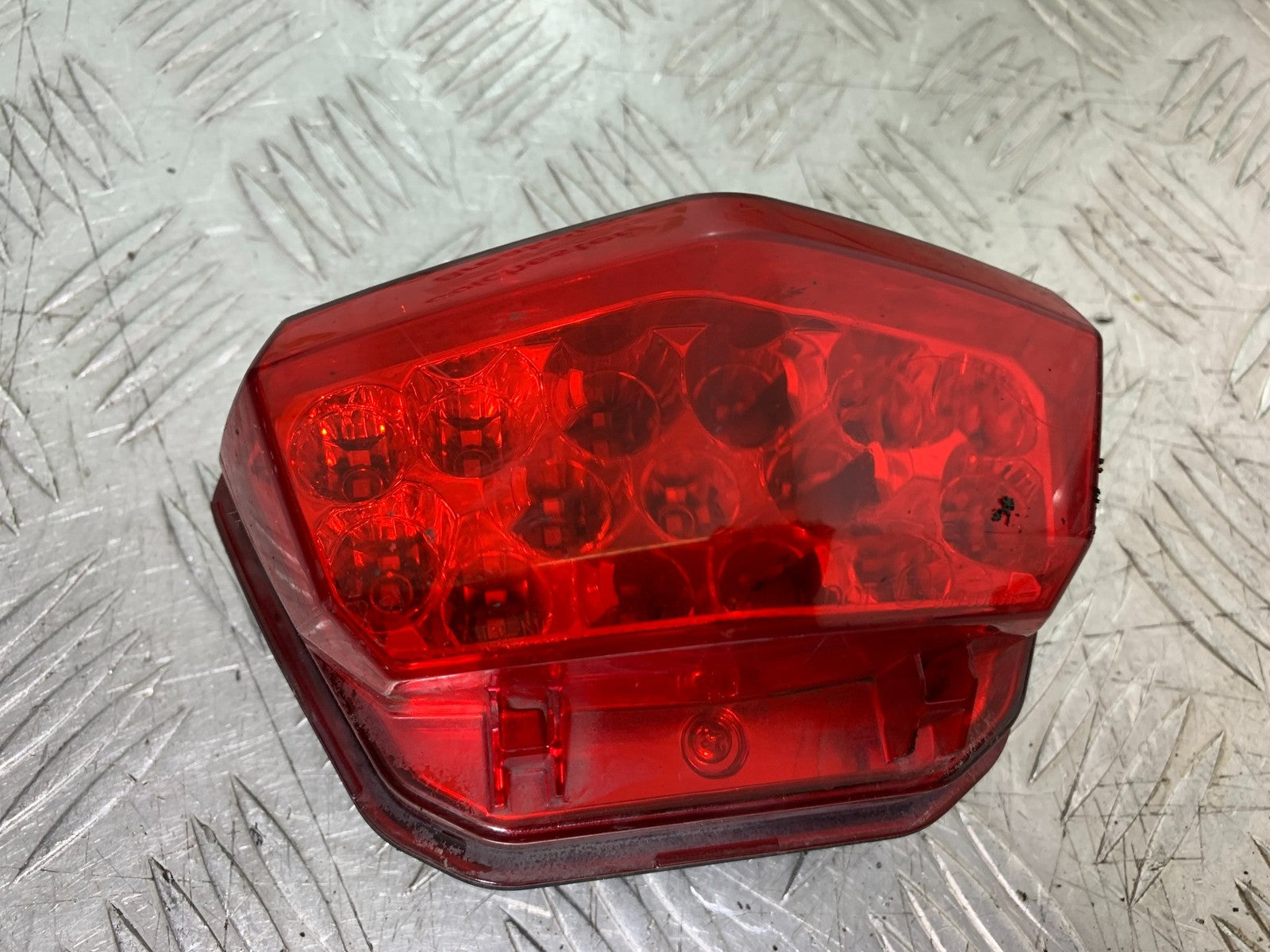 SUZUKI DL1000 V-STROM REAR LIGHT   YEAR 2014-2019 (CMB1325)