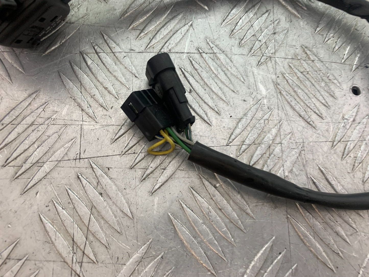 APRILIA RSV1000 R FACTORY LEFT SWITCH GEAR 2004-09 (CMB1203)