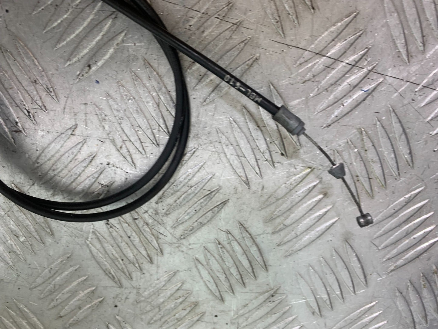 HONDA NT650 V DEAUVILLE PANNIER RELEASE CABLE YEAR 1998-01(CMB1320)