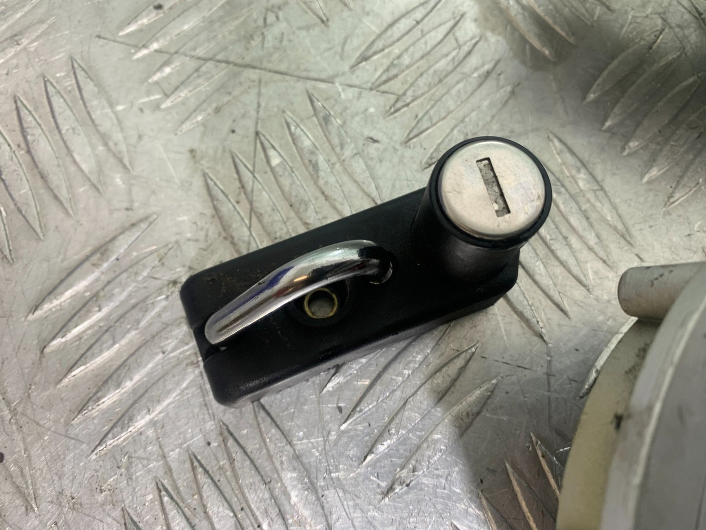 BMW R850 R R850R LOCKS AND KEY   YEAR 1994-2002 (CMB1170)