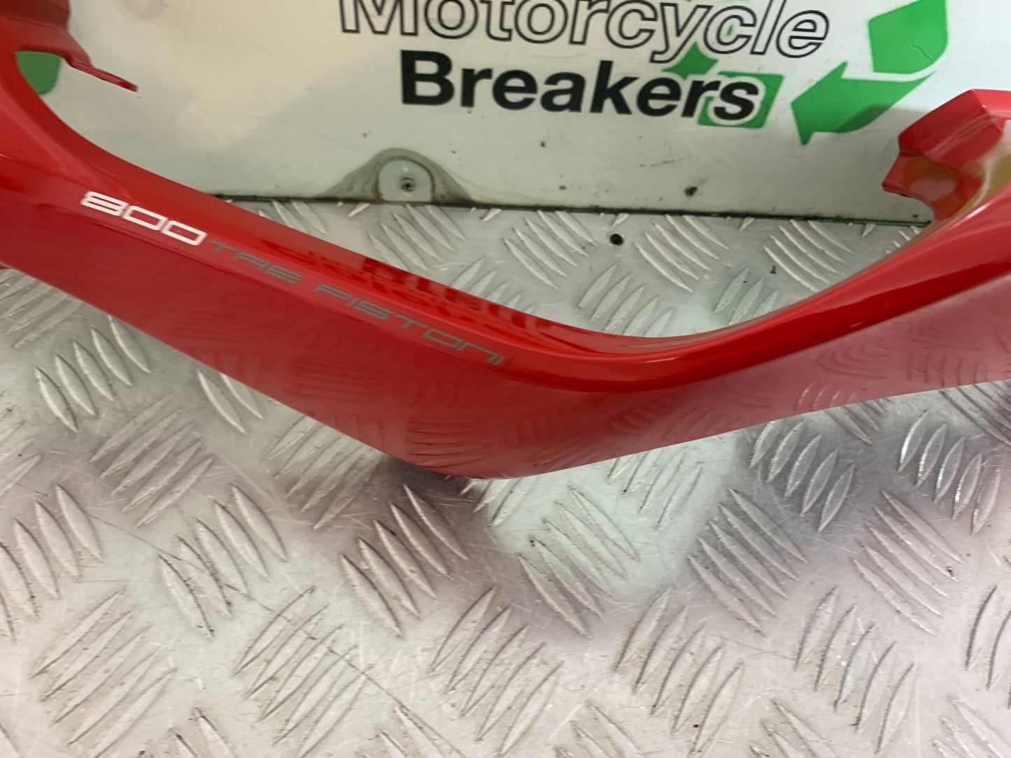 MV AGUSTA 800 F3 LEFT SEAT PANEL   YEAR 2013-2016 (CMB1152)