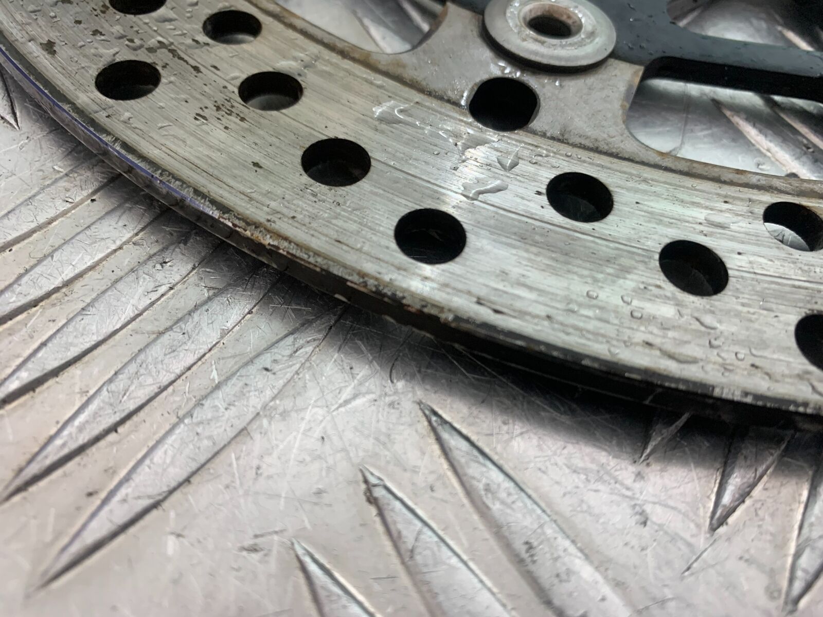 TRIUMPH TIGER 800 1X FRONT BRAKE DISC  YEAR 2011-2014 (CMB1113)