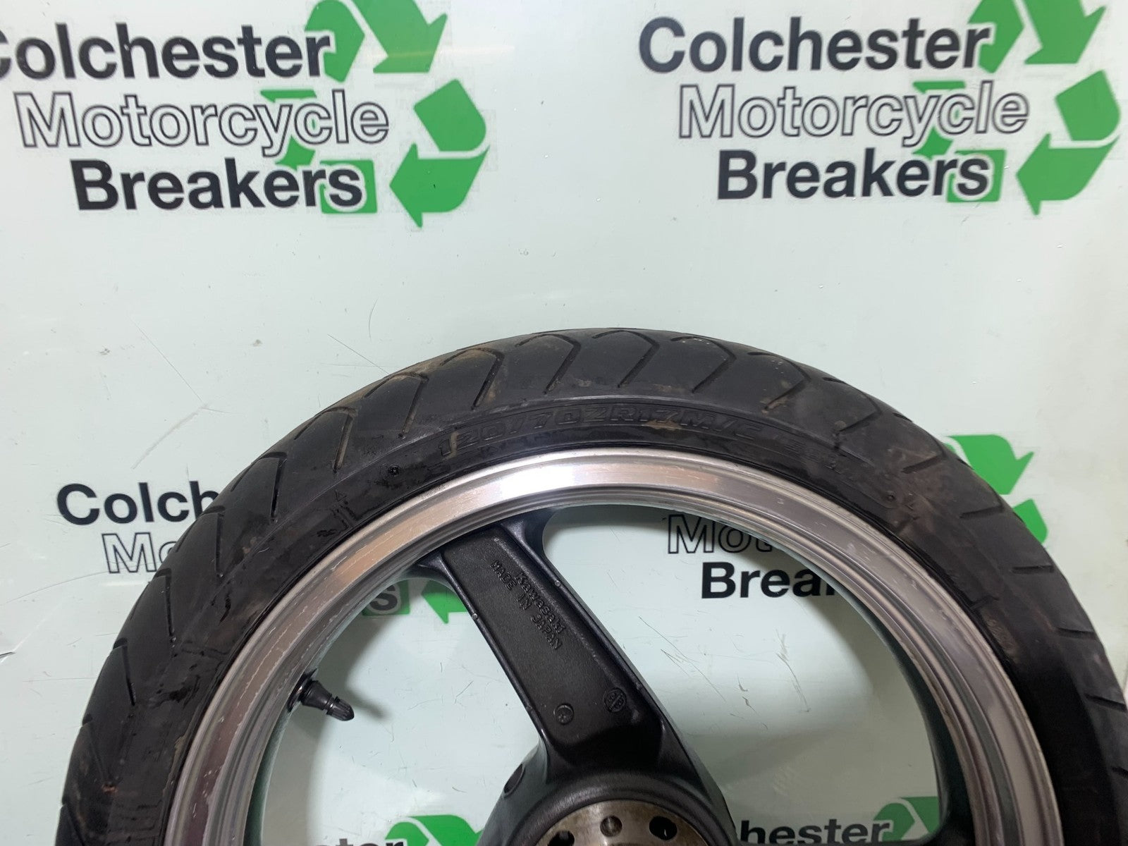 KAWASAKI ZZR1100 D FRONT WHEEL  YEAR 1993-2001 (CMB1289)