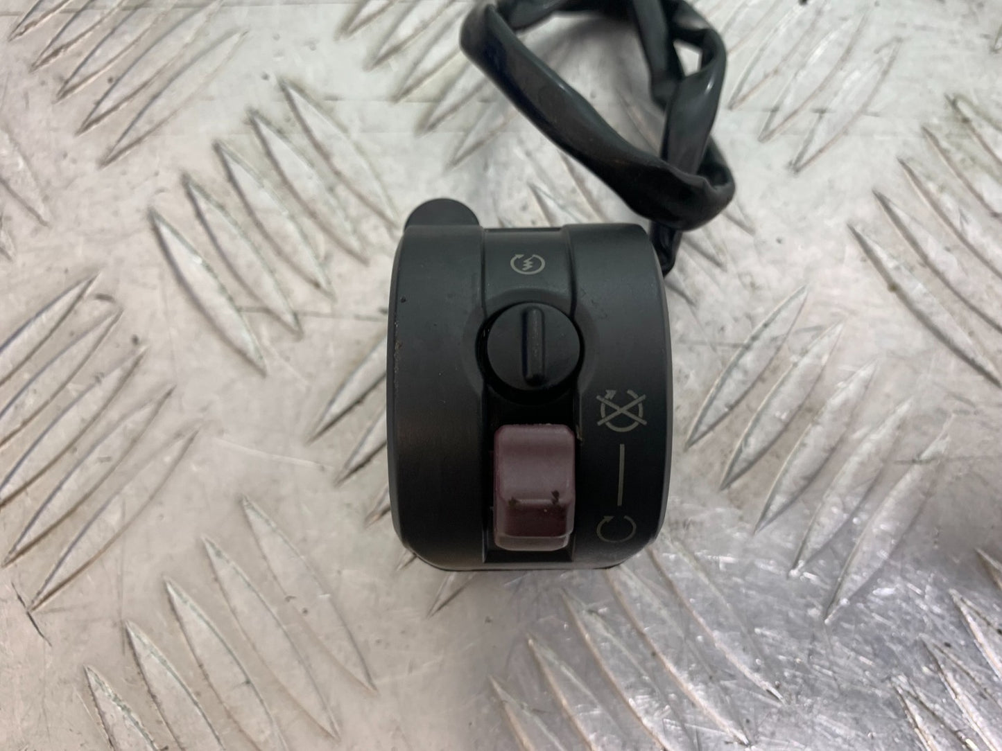 DUCATI 1299 PANIGALE RIGHT SWITCH GEAR  YEAR 2016 (CMB 1187)