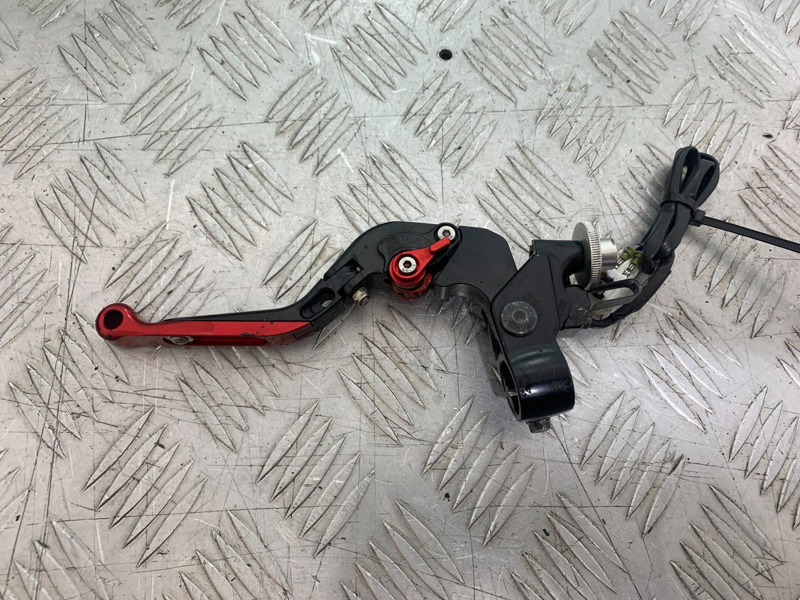 APRILIA RS660 RS 660 CLUTCH LEVER AND BRACKET  YEAR 2020-2024 (CMB1202)
