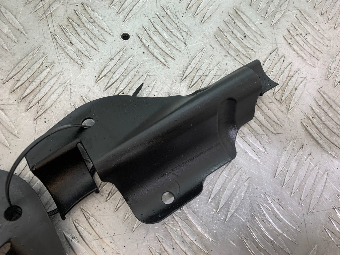 TRIUMPH SPEED TRIPLE R 1050 INFILL PANELS   2009 (CMB1183)